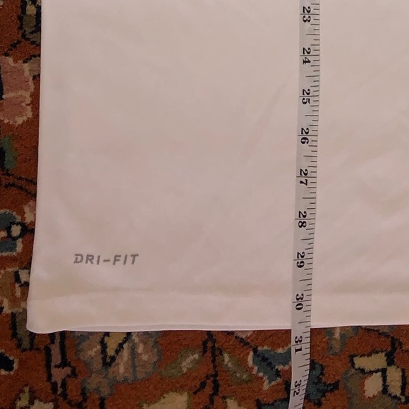 Nike Men’s Dri Fit Shirt - Picture 7 of 7